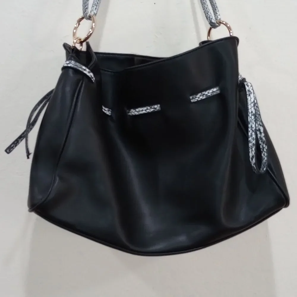 Badgley Mischka Vegan Black with Snake Trim Purse - No Cross Body Strap